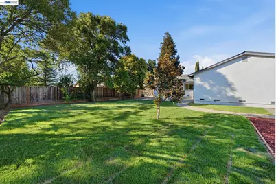 1829 Elkwood Dr, Concord, CA 94519 - Photo 33