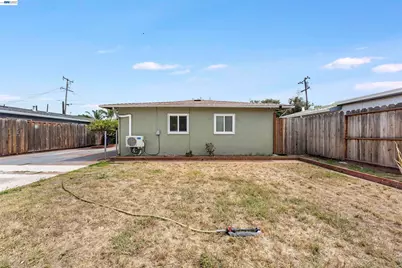 354 Berry Ave, Hayward, CA 94544 - Photo 13