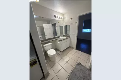 1121 40th St #5102, Emeryville, CA 94608 - Photo 17