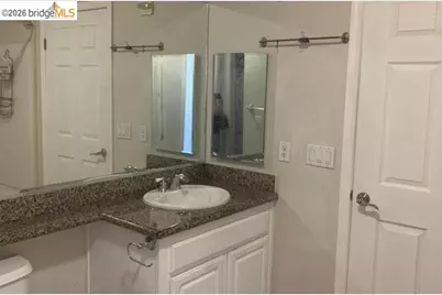 1121 40th St #5102, Emeryville, CA 94608 - Photo 13