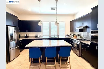 2181 Donnells Ln, Dublin, CA 94568 - Photo 3