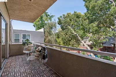 377 Palm Ave #305, Oakland, CA 94610 - Photo 27