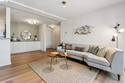 377 Palm Ave #305, Oakland, CA 94610 - Photo 3