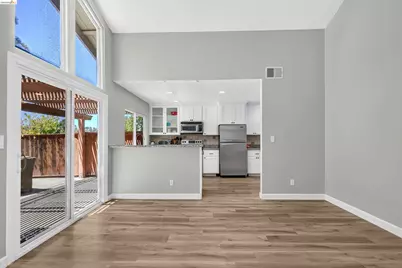 359 Kinross Dr, Walnut Creek, CA 94598 - Photo 17