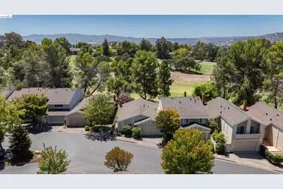 359 Kinross Dr, Walnut Creek, CA 94598 - Photo 57