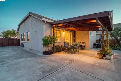1676 Hickam Cir, Suisun City, CA 94585 - Photo 31