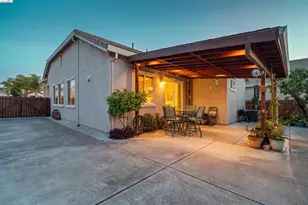 1676 Hickam Cir, Suisun City, CA 94585 - Photo 31