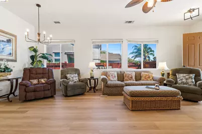 1676 Hickam Cir, Suisun City, CA 94585 - Photo 11