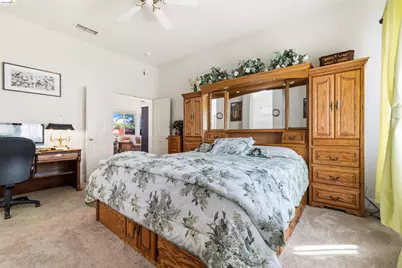 1676 Hickam Cir, Suisun City, CA 94585 - Photo 23