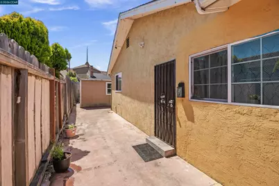 96 Corte Eulalia, San Lorenzo, CA 94580 - Photo 23