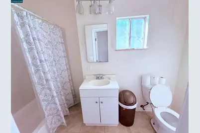 2625 75th Ave, Oakland, CA 94605 - Photo 11