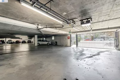 567 Oakland Ave #104, Oakland, CA 94606 - Photo 37