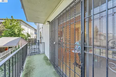 567 Oakland Ave #104, Oakland, CA 94606 - Photo 41