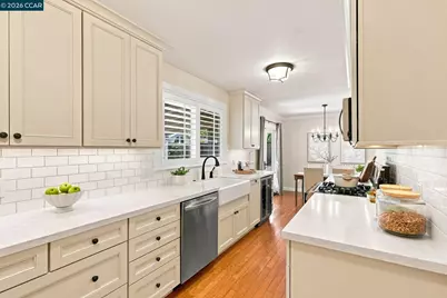 166 Cynthia Dr, Pleasant Hill, CA 94523 - Photo 17