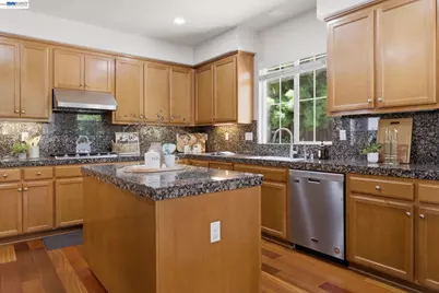 749 Ellerbrook St, Mountain House, CA 95391 - Photo 19