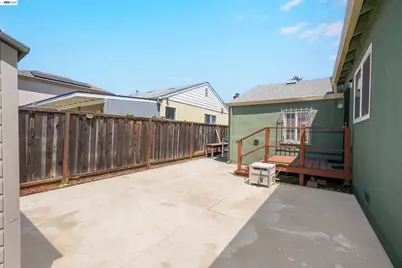15223 Andover St, San Leandro, CA 94579 - Photo 41