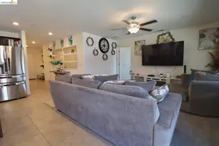 284 Zion Canyon Ct, Merced, CA 95341 - Photo 13
