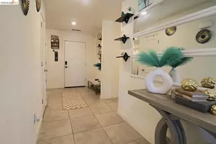 284 Zion Canyon Ct, Merced, CA 95341 - Photo 3