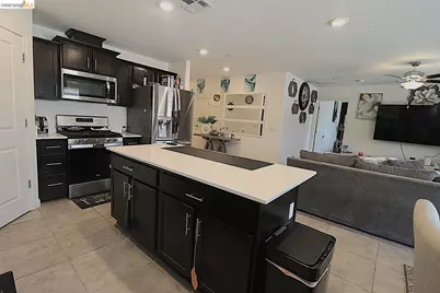284 Zion Canyon Ct, Merced, CA 95341 - Photo 11
