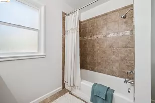 3975 Turnley Ave, Oakland, CA 94605 - Photo 29