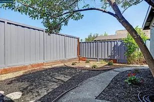 107 De Normandie Way, Martinez, CA 94553 - Photo 23