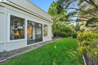 2749 Pine Knoll Drive #2, Walnut Creek, CA 94595 - Photo 53
