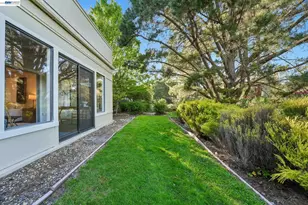 2749 Pine Knoll Dr, Walnut Creek, CA 94595 - Photo 45