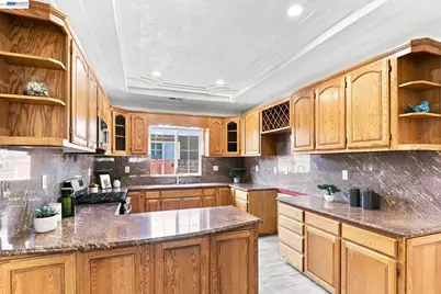36751 Bishop St, Newark, CA 94560 - Photo 13