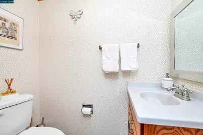 2353 Silver Creek Cir, Antioch, CA 94509 - Photo 17