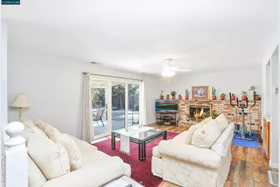 2353 Silver Creek Cir, Antioch, CA 94509 - Photo 15