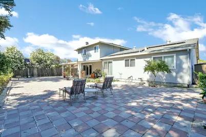 2353 Silver Creek Cir, Antioch, CA 94509 - Photo 33