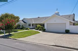 92 Sullivan Dr, Moraga, CA 94556 - Photo 1