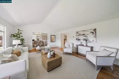 92 Sullivan Dr, Moraga, CA 94556 - Photo 9