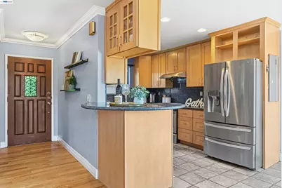 20061 Santa Maria Ave, Castro Valley, CA 94546 - Photo 15