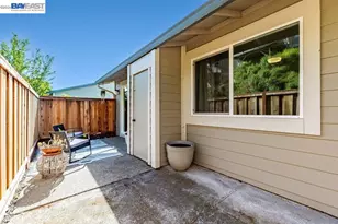 25084 Vista Greens Ct, Hayward, CA 94541 - Photo 35
