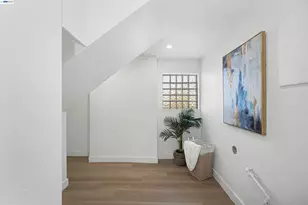 7301 Hillmont Dr, Oakland, CA 94605 - Photo 45