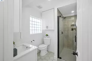 7301 Hillmont Dr, Oakland, CA 94605 - Photo 53