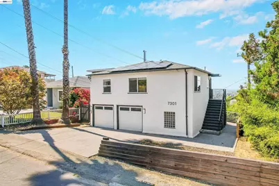 7301 Hillmont Dr, Oakland, CA 94605 - Photo 5