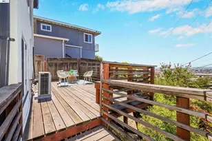 7301 Hillmont Dr, Oakland, CA 94605 - Photo 13