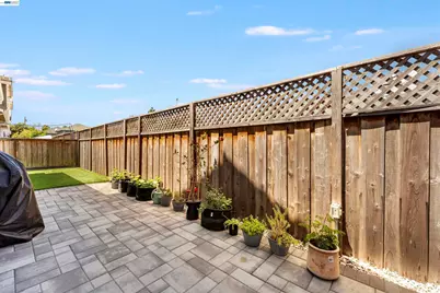 1631 Wonderland Way, Hayward, CA 94545 - Photo 35