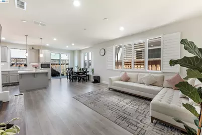 1631 Wonderland Way, Hayward, CA 94545 - Photo 3