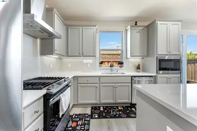 1631 Wonderland Way, Hayward, CA 94545 - Photo 7