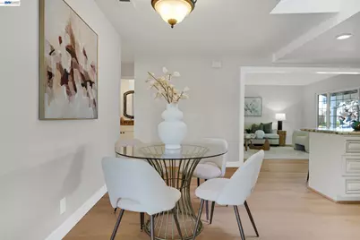 6877 Rayland Ct, Pleasanton, CA 94588 - Photo 9