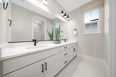 314 Cyldesdale Court, Mountain House, CA 95391 - Photo 5
