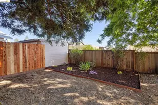 3910 Elston Ave, Oakland, CA 94602 - Photo 35