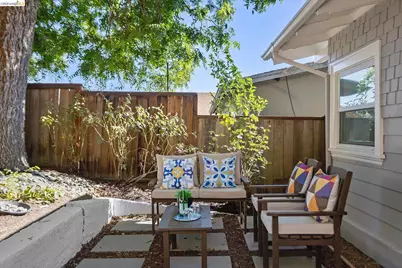 3910 Elston Ave, Oakland, CA 94602 - Photo 31