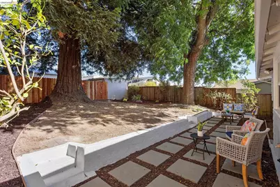 3910 Elston Ave, Oakland, CA 94602 - Photo 27