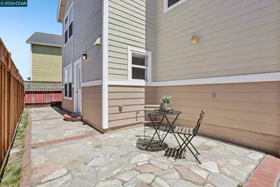 2452 Casa Ct, Oakland, CA 94605 - Photo 33