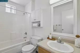 2452 Casa Ct, Oakland, CA 94605 - Photo 15