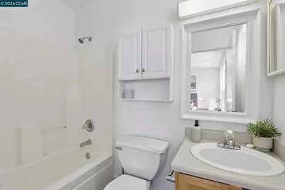 2452 Casa Ct, Oakland, CA 94605 - Photo 27